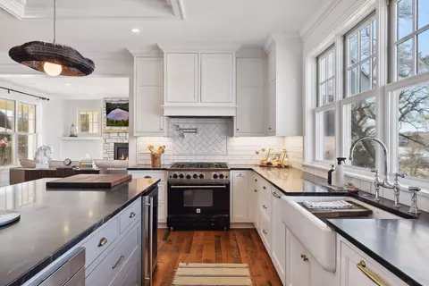 Kitchen - 6580 Aster Trl, Excelsior, MN 55331 photo 4 of 6