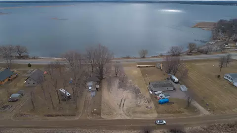 53 Becker Dr NE, Osakis, MN 56360