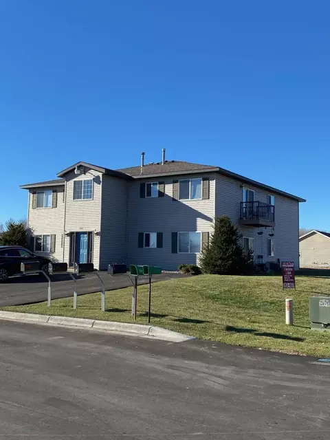 2010 Lakepark Ave, Alexandria, MN 56308