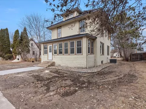 1421 Oak St, Brainerd, MN 56401