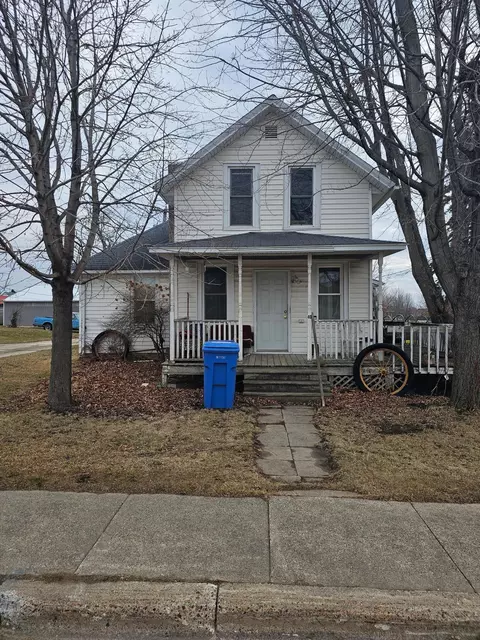 40 Linden St, Lewiston, MN 55952
