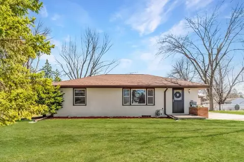 9631 Clinton Ave S, Bloomington, MN 55420