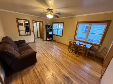 608 Ann St SE, Willmar, MN 56201 photo 2