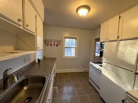 608 Ann St SE, Willmar, MN 56201 photo 4