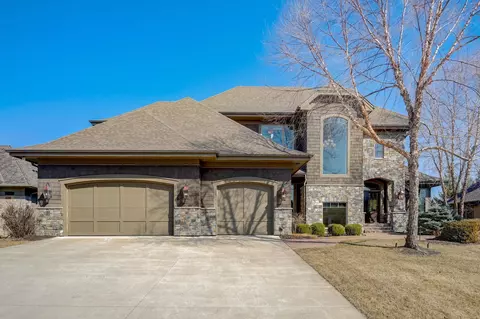 10635 Sonoma Rdg, Eden Prairie, MN 55347