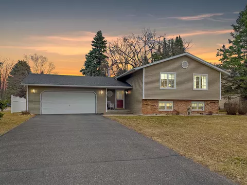 5540 Jaguar Ct, White Bear Lake, MN 55110