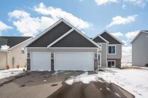 348 Cross Cir, Dundas, MN 55019