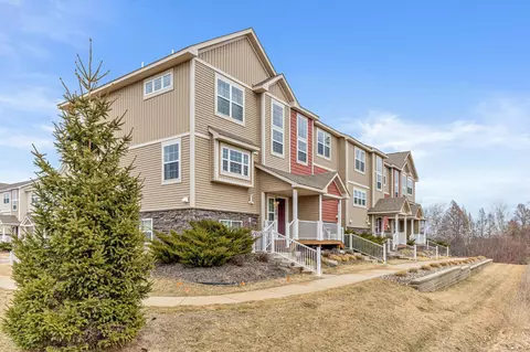 702 Village Dr, Lino Lakes, MN 55014