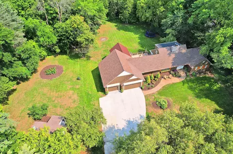 3845 Honeysuckle Rd, Deephaven, MN 55391