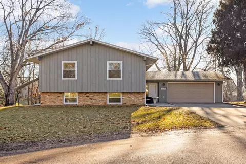 110109 Arboretum Way, Chaska, MN 55318