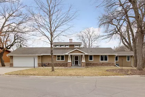 371 Maple Island Rd, Burnsville, MN 55306