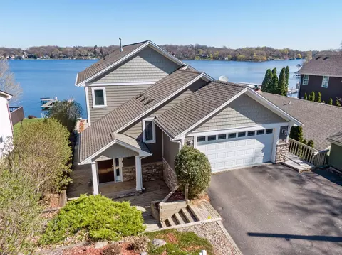 4936 Glen Elyn Rd, Mound, MN 55364