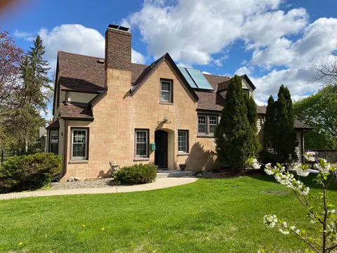 974 Hall Ave, West Saint Paul, MN 55118