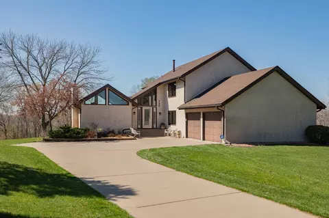 730 Bucher Ave, Shoreview, MN 55126