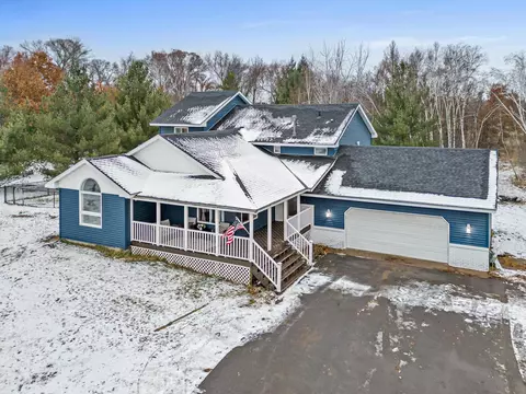 8083 341st St, Stacy, MN 55079