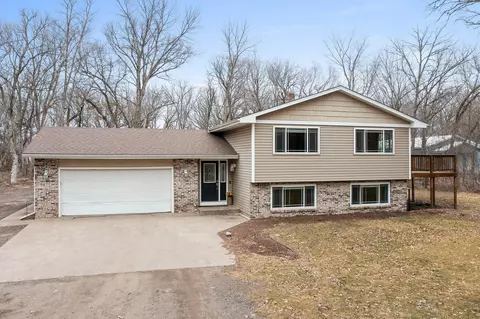 99 268th Ln NE, Isanti, MN 55040