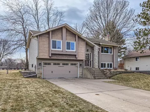 12061 69th Ave N, Maple Grove, MN 55369