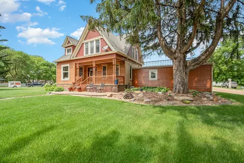 509 Main St W, New Prague, MN 56071