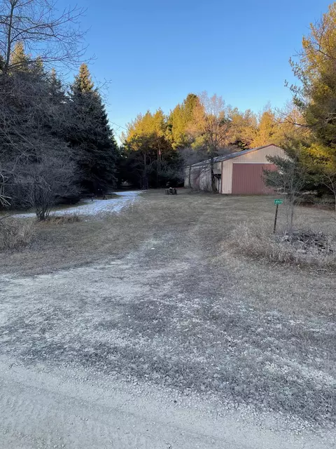 18825 Orlando Ave, Marshan Twp, MN 55033