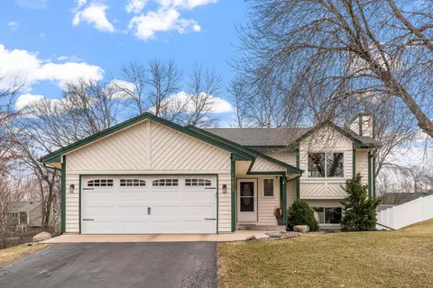 14475 Woodbridge Ln, Savage, MN 55378