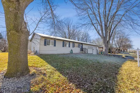 309 Cottonwood Ave NE, Saint Michael, MN 55376