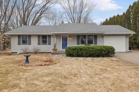 86 Quamwell Ave S, Lakeland, MN 55043