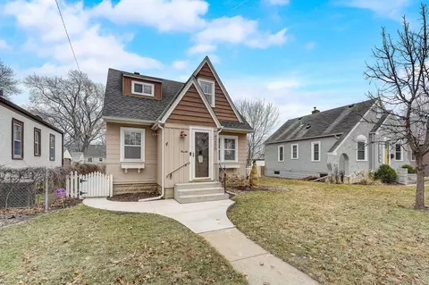 4250 Thomas Ave N, Minneapolis, MN 55412