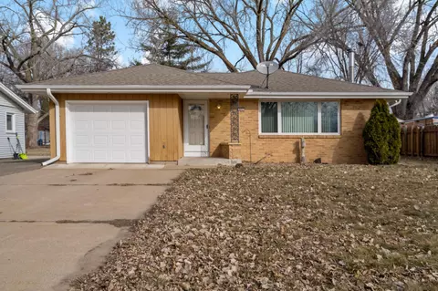 427 Longfellow St NE, Fridley, MN 55432