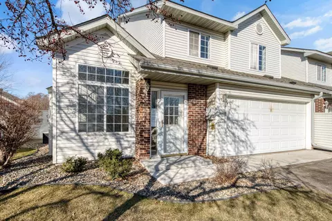 3615 Genevieve Ave N, Oakdale, MN 55128