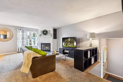 4872 Hanover Rd, Mound, MN 55364 photo 9
