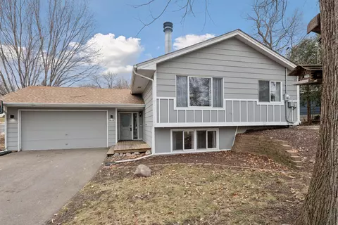 4872 Hanover Rd, Mound, MN 55364 photo 2