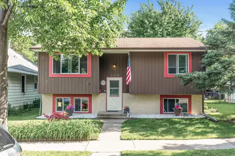 1112 Suburban Ave, Saint Paul, MN 55106