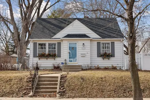 4237 Abbott Ave N, Robbinsdale, MN 55422