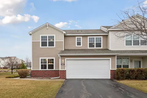 1577 Sumac Cir, Carver, MN 55315