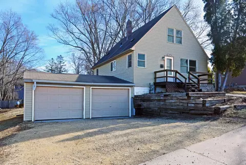 1309 6th St S, Stillwater, MN 55082