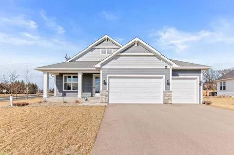 9002 7th St N, Lake Elmo, MN 55042