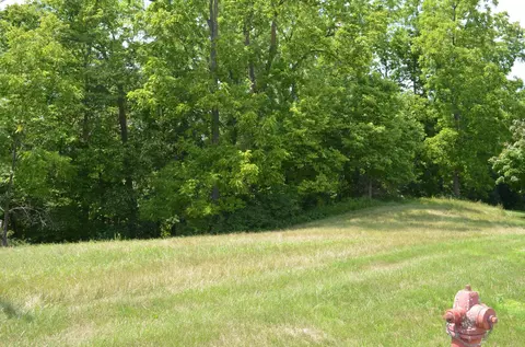 108 Hillwood Dr, Lake City, MN 55041