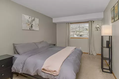 1633 Hickory Hill Dr, Eagan, MN 55122 photo 7