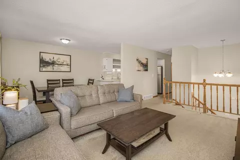1633 Hickory Hill Dr, Eagan, MN 55122 photo 2