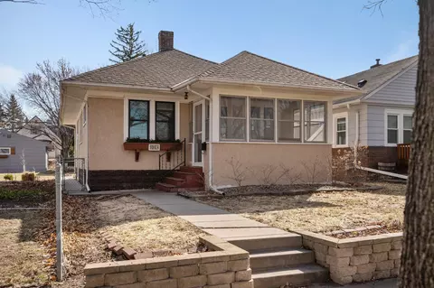 964 Cherokee Ave, West Saint Paul, MN 55118