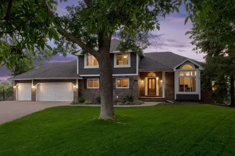 4255 Lanewood Ln N, Plymouth, MN 55446