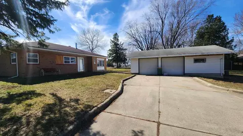 1919 Bellview Ln, Albert Lea, MN 56007