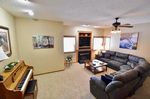 Living - 2613 Regal Rd, Saint Cloud, MN 56301 photo 12 of 12