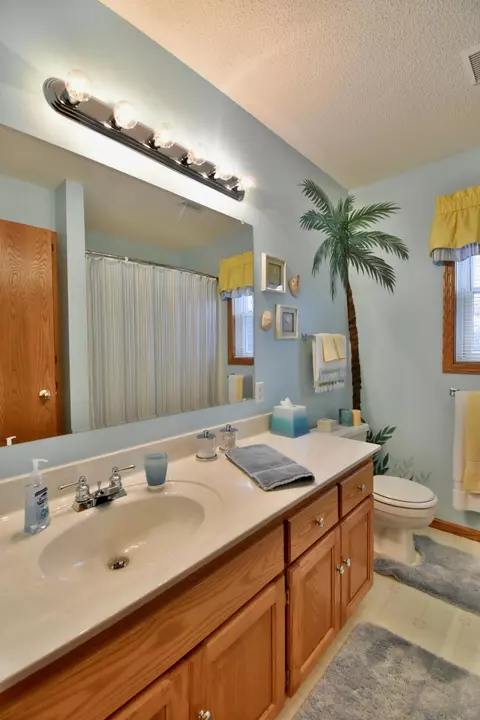 Bath - 2613 Regal Rd, Saint Cloud, MN 56301 photo 5 of 7