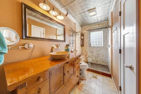 Bath - 402 3rd Ave SE, Mapleton, MN 56065 photo 1 of 3