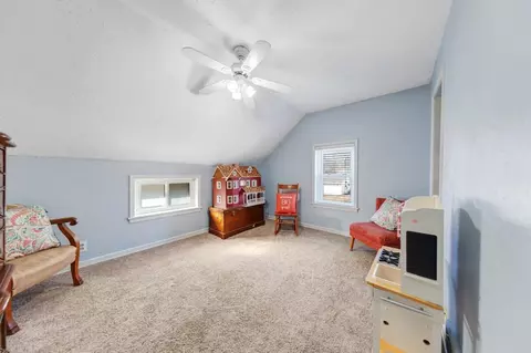 Bedroom - 402 3rd Ave SE, Mapleton, MN 56065 photo 8 of 11