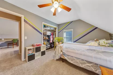 Bedroom - 402 3rd Ave SE, Mapleton, MN 56065 photo 5 of 11