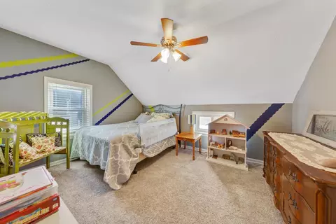 Bedroom - 402 3rd Ave SE, Mapleton, MN 56065 photo 4 of 11