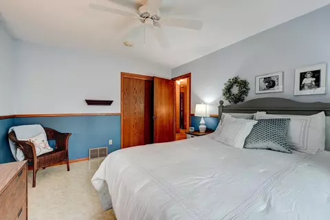 Bedroom - 11048 261st St, Saint Cloud, MN 56301 photo 7 of 10