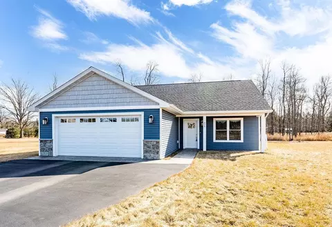 626 Wrenshall St, Wrenshall, MN 55797